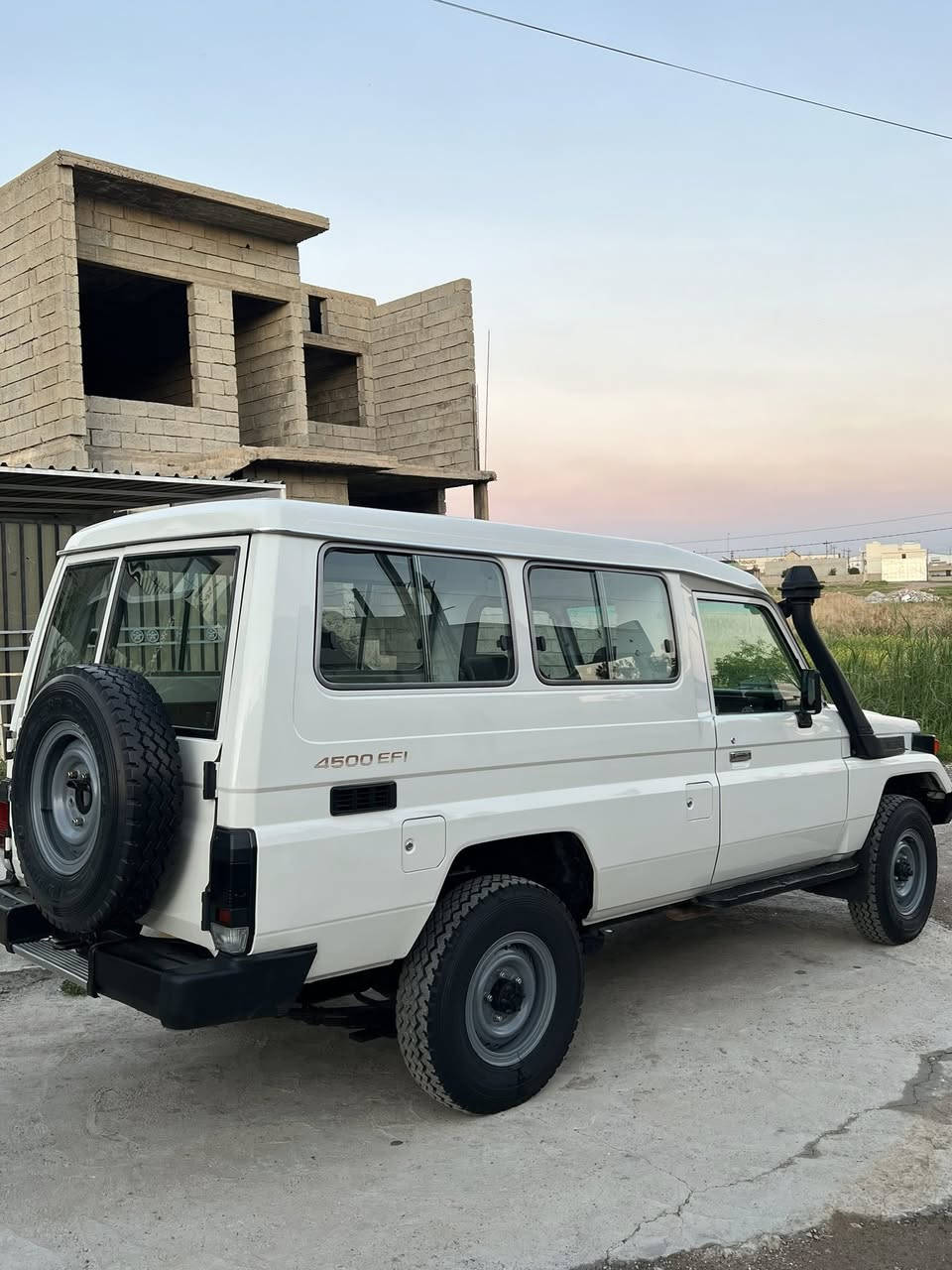 سلام عليكم تويتا شاص ٢٠٠٣ كاز بمبونوزل ماشي ٢٣٠ الف محرك بدون بخار بدون تنقيص  سيارة جديد بدون صبغ بيهة ٢-٣ مكان صغير تعديل حتى مو صبغ جمالية كشنات ورا موجود تخم تاير و ويل جديد سنوي جديد و رقم جديد بسمنى تحويل ثاني يوم تبريد ثلج تتفئة شغال مابي نواقص الف دينار 
مكان كركوك سعرة ١٥٠ ورقة
***********
