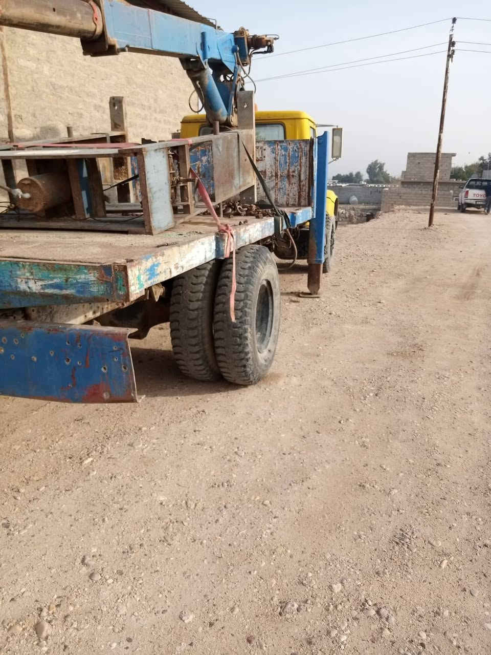 اكرين شغال موديل 2004 السعر 45 ورقه المكان سامراء رقم صاحبة ***********
