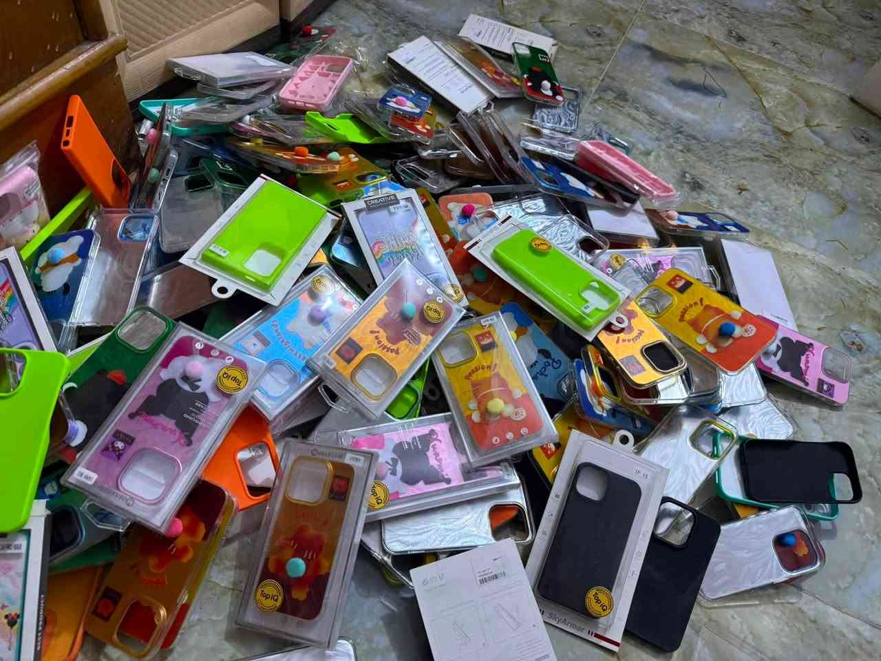 اذا تاخذهن شلعه وحده بيهن اكثر من 200 قطعه 45 الف مع التوصيل

