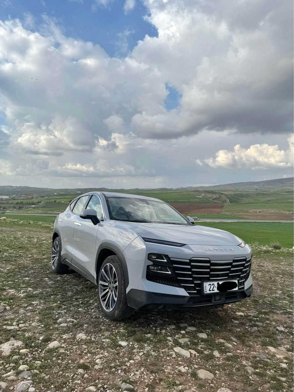 JETOUR DASHING  2024
سياره كه سفري شريكه هارلمه زه مانه 50000kmرويشتوه سياره كه بي سبوغه ته نها 2جي كجكه ي ppr هه يه  ماكينه 1.6 فول ماسفات ره نكي جيمه نتوي سعريش 160مه جال
*********** أربيل, العراق
