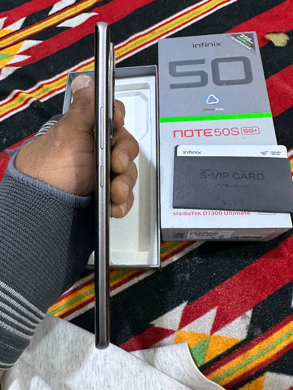 اسلام عليكم جهاز lnfinix NOTE 50S 5G ذاكره 256 عشوائي 16 جهاز نضيف بشكل ما مبدل بي اي شي ستخدام شخصي مال بيت وبي كارت الضمان سنه مكاني البصره الحيانيه رقمي للستفسار *********** بي واتس استقبل مراوس