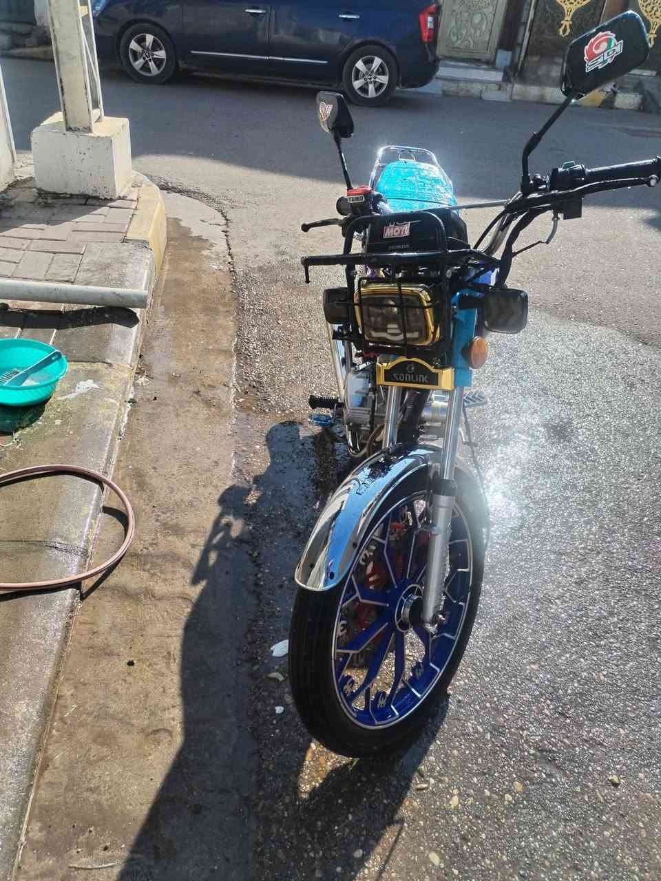 #للبيــع
سولنك 25 اوراق منفيس محرك 200 فول نضافه/تأمـيـم غير متواجد ع فيس تصال ع رقم***********
