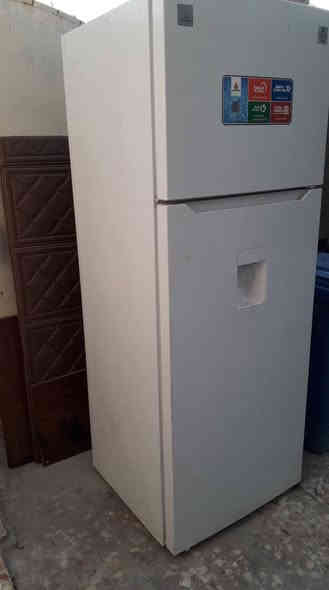 ثلاجة الحافظ موديل ٢٠٢٣ الكمبريسر شغال المشكلة ليك بالبواري . الرقم ***********
