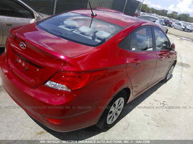 السلام وعليكم اكسنت 2016للبيع رقم سليمانيه سنويه ساقطه بسمي السياره 
السياره بيها الدوسه مضروبه وما مصلحها على وضعها وبيها بارد بل باب كير ومكينه مكفول تخم تايرات جدد صدر جديد السياره خير من الله على ايدي ما متعوبه 
مواصفات نص فول 
شاشه 
تحكمات ستيرين وغيرها 
مكانها بغداد الدوره 
*********** 
السعر 90ورقه وبيها مجال بسيط حق الجيه
السيارة داخله بدون حادث والصور كدامكم 
اني مكلف بالنشر شباب رقم صاحب السياره بالمنشور
