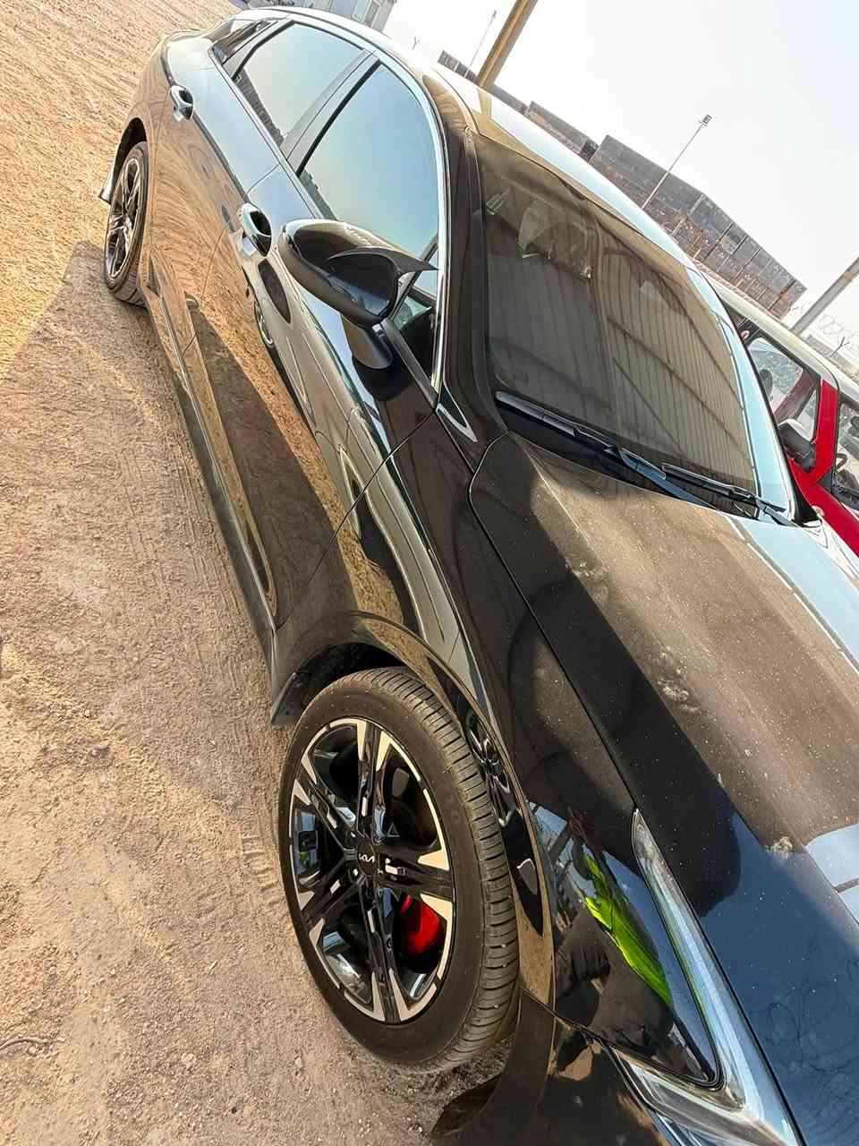 Kia K5 model 23
LXS فول مواصفات ماعدا الفتحة
تحكم أستيرن 
تشغيل عن بعد 
تشغيل بصمه 
ترحيب ذكي
ابواب بصمه
وبعد هواي مواصفات
السياره حلوه ومرتبة وماتصرف عليها ربع
مسوي ادامة كامله للسياره قبل اسبوع 
تخم تايرات جديد
حدادية جديده 
سنوية لل2030 
رقم اربيل
رقم الشاصي بالصور تكدر تشوف حادثها مال امريكا
وبالعراق مابيها اي حادث 
السعر 160 وبيها مجال 
للتواصل ***********
