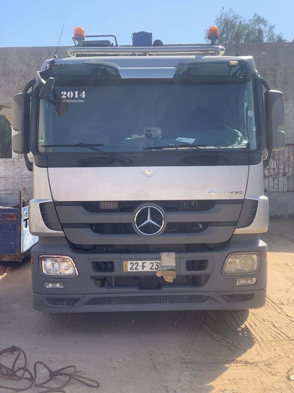 أكتروز للبيع موديل 14 كرين جديد 12 طن سياره جاهزه للعمل رقم أربيل ***********
