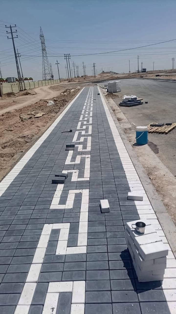 ‏جميع انواع #مقرنص  بأشكال مختلفه
‏يستخدم لكراج السيارات المنازل و الابنية و #لارصفة #الشوارع و لمماشي الحدائق و #المتنزهات 
‏
‏1️⃣ #ناجح في جميع الفحوصات المختبرية 
‏
‏3️⃣ #يتوفر بعدة الوان 
‏
‏4️⃣ #مقاومة انضغاط عالية 
‏
‏5️⃣ #مقاوم لرطوبة و الاملاح 
‏
‏🔴 تتوفر خدمة توصيل لجميع #محافظات العراق 🚛
‏
‏🔴 يتوفر ايضا كادر تنفيذ بدقة و مهارة #عالية 👷🏻‍♂️
‏
‏لطلب او الاستفسار يرجى مراسلة الصفحة او #الاتصال على رقم ***********
