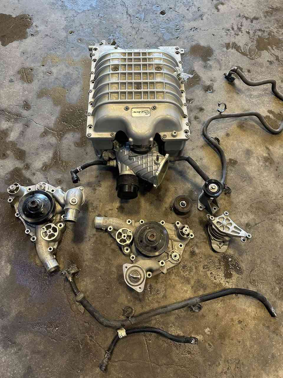 قطع غيار جارجر _جالنجر  2023/2022
SRT _HEMi
شركة زياد الهنكاري
الكراده _شارع الزيوت _قرب كراج 2000

***********
***********
