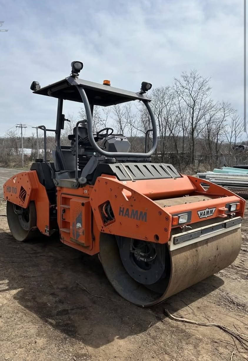 للبيع حادله هام حجم 110موديل 2009رقم فحص استيراد حديد مامشتغله بالعراق المكان كربلاء السعر 400ورقهللاستفسار ***********
