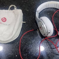 بيتس برو • اصلي • عزل خرافي