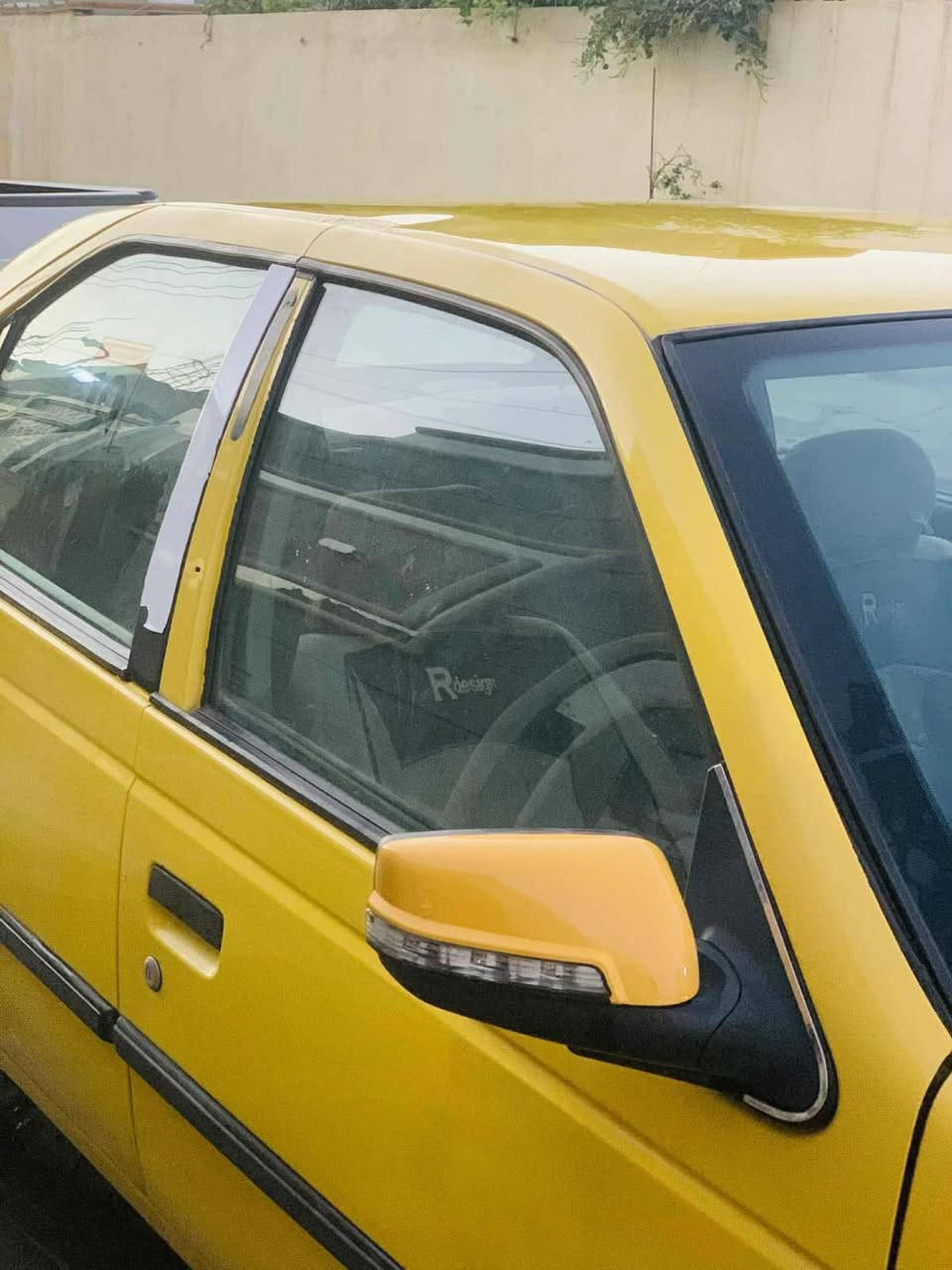 بيجو روئ موديل 2009 محور كير ومحرك ونجي 2000 وكايمه يرادله طابوكه وكير كله ميكلف 800 الف تفرعاته كله تشتغل ديلكو جديد كله جديد سياره هاي كدام عينكم كهربايات كله تشتغل السياره مصروفلها هواي الله شاهد رقمه نجف صاحبه موجود بميسان تريد تحويل تريد وكاله يسويلك نضيفه امانه الله ورسوله سعرها 20 ورقه وبيها مجال بسيط مكاني بغداد باب معضم رقمي *********** متوفر واتساب واتصال ❤️
