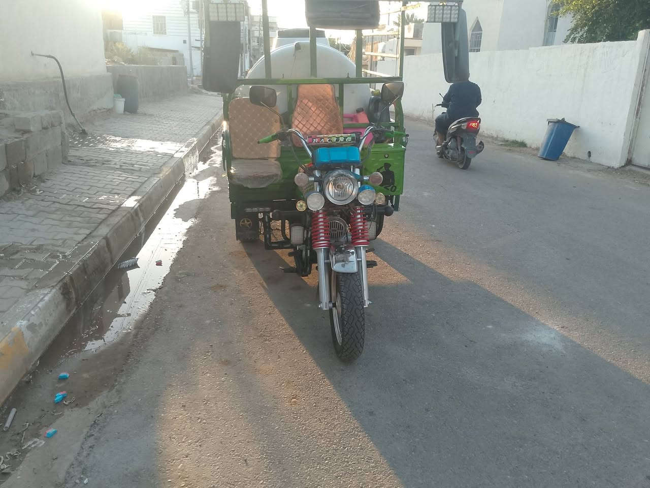 شباب ستوته للبيع موديل 20 وراق ستوته جديده وخير من الله كلهه شغاله ونضيفه سعر مليون 500  رقم لهاتف ***********
