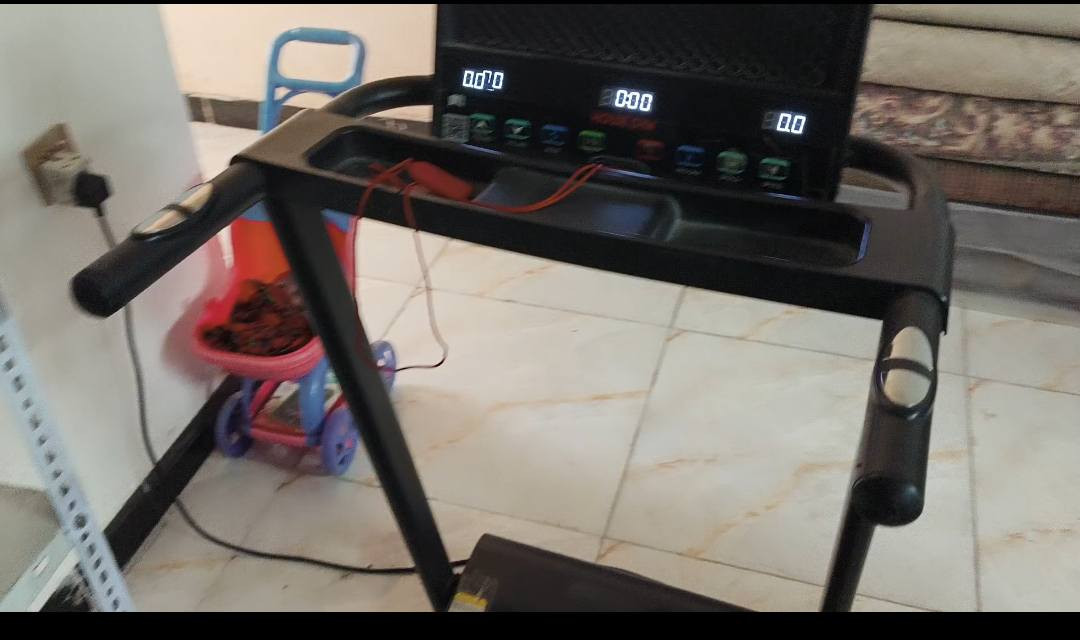 جهاز جري للبيع ١١٠كيلو بلوتوث سبيكرات مو جبلي  بسعر ١٢٥ الف وبي مجال ***********حي الجهاد الديوان
