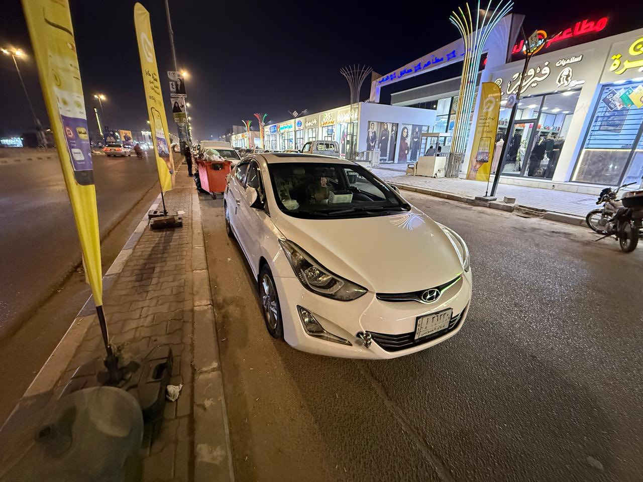 النترا 2014 شكل 16
فول مواصفات
محرك 1800
6گير 
 اعلى فئه GLS
بصمه ابواب 
بصمه تشغيل
بصمه جنطه 
تبريد ثلج بيانو 
تبريد خلفي 
ثلاجه داخليه
فتحه قماره
كشنات جلد
تدفئه كشنات
تدفئه ستيرن 
كشن كهربائي 
ويل كب 16كروم 2020
رقم الماني كربلاء
مكانه نجف 
رقم الهاتف ***********
السعر 130 بيه مجال
