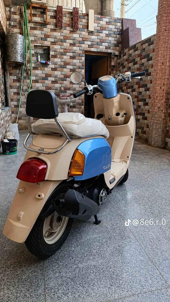 دراجه بوليس كابريتر مفتوحه باس بوشه بلاديه دراجه خير من الله تاخذه ربع ما ذب عليه كهربايات شغاله من طول لطول سلف هندر دبل اشاره كزوز رياضي  مكاني ناصريه مركز سعر 700 وبيه مجال ***********
