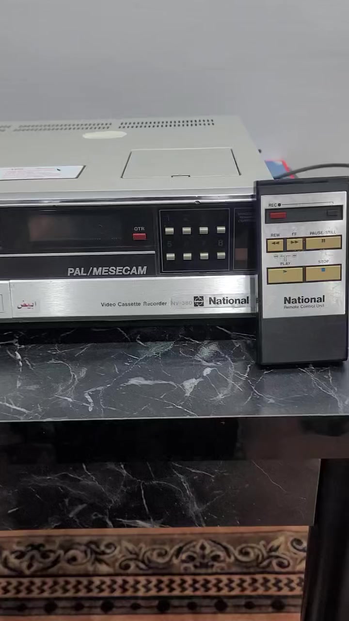 فديو كاسيت كبير نوع نشنال380،الجهاز كلش نظيف وشغال وصورته كزاز وتقديم وترجيع كله شغال مع الريموند الاصلي سعره ٦٠ الف نهايته


**إذا كنت صاحب هذا الإعلان وتريد حذفه لأي سبب، رجاءا أرسل رسالة إلى الدعم الفني**