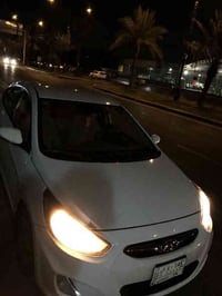 اكسنت 2013 خليجي 1600 دوش قطرتين مكفوله عامة ماعدا بارد بالباب بسيط   ...