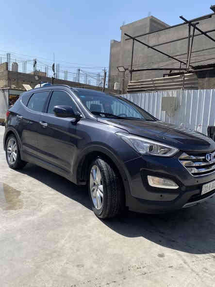 السلام عليكم 
سنتافية مديل 2015 امريكي  ضربتة جهه السايق سيارة 1/1 فول الفول 
مكان سيارة بوب الشام السعر 145 وبية مجال

‭0771 675 4843‬
