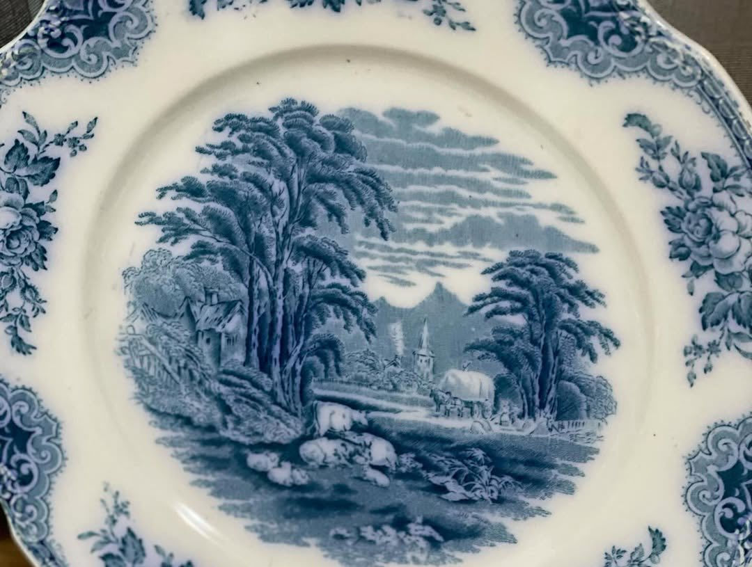 صحون أنكليزي مختوم غير مستخدم الاستفسار خاص متوفر توصيل


**إذا كنت صاحب هذا الإعلان وتريد حذفه لأي سبب، رجاءا أرسل رسالة إلى الدعم الفني**