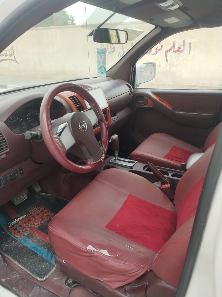 السلام عليكم
سياره نيفارا موديل 2015 كفاله محرك كير ومكفوله من الصبغ والضربه عدا الضربه الصغيره مثل ما موضح بالصور
رقم انكليزي أربيل
السياره ماشيه 193 الف
كل كهربائياتها شغاله تبريد تدفئة 
السعر 145 ورقه 
للأستفسار اتصل وبالخدمة
*********** الزبير, البصرة
