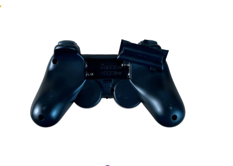 وتحكم مزدوج

الاستخدامات

تحويل أي تلفزيون إلى جهاز ألعاب متكامل خلال ثوانٍ.

تشغيل آلاف الألعاب الكلاسيكية والحديثة مباشرة على التلفزيون.

استخدامه كـ Android TV Box لمشاهدة YouTube، Netflix، Prime Video، وغيرها.

مناسب للعب الجماعي مع العائلة أو الأصدقاء بفضل يدتي تحكم.

مثالي للأطفال والكبار ومحبي الألعاب الكلاسيكية.

المميزات

يدعم دقة عرض 8K Ultra HD + HDR لصورة أوضح وألوان أقوى.

يعمل بنظام Android TV مع دعم تحميل التطبيقات من Google Play.

يحتوي على أكثر من 30,000 لعبة(حسب الإصدار).

معالج Quad-Core CPU مع GPU قوي لأداء سلس.

اتصال Wi-Fi 5G  2.4G لسرعة واستقرار أعلى.

يدعم Chromecast built-in لبث المحتوى من الهاتف للتلفزيون.

يدتي تحكم لاسلكية بتصميم مريح واستجابة عالية.

ريموت كنترول للتحكم الكامل بالنظام والتطبيقات.

يدعم لغات متعددة.

تشغيل مباشر بدون تعقيد (Plug & Play).

محتويات الصندوق

جهاز Game TV Stick 8K

عدد 2 يد تحكم ألعاب

ريموت كنترول

كابل HDMI

كابل طاقة USB

مستقبل USB لليدات

دليل المستخدم

الملاحظات

تشغيل الجهاز يتطلب اتصال بالواي فاي.

قد تختلف واجهة الألعاب أو عددها حسب التحديث.

لا يحتاج اشتراك شهري.

متوافق مع أغلب شاشات التلفزيون الحديثة.

قياس الكارتون:

- الطول: 24 سم
- العرض: 18 سم
- الارتفاع: 7 سم
(((💸 السعر: 40,000 د.ع + 🚚 التوصيل: 3000 د.ع لمحافظة بغداد  وغير محافظات 5000 د.ع💯))) والدفع عند الاستلام .يعني حقك مضمون
للطلب التواصل على رقم الواتساب ***********
او مراسلتي للاستفسار
