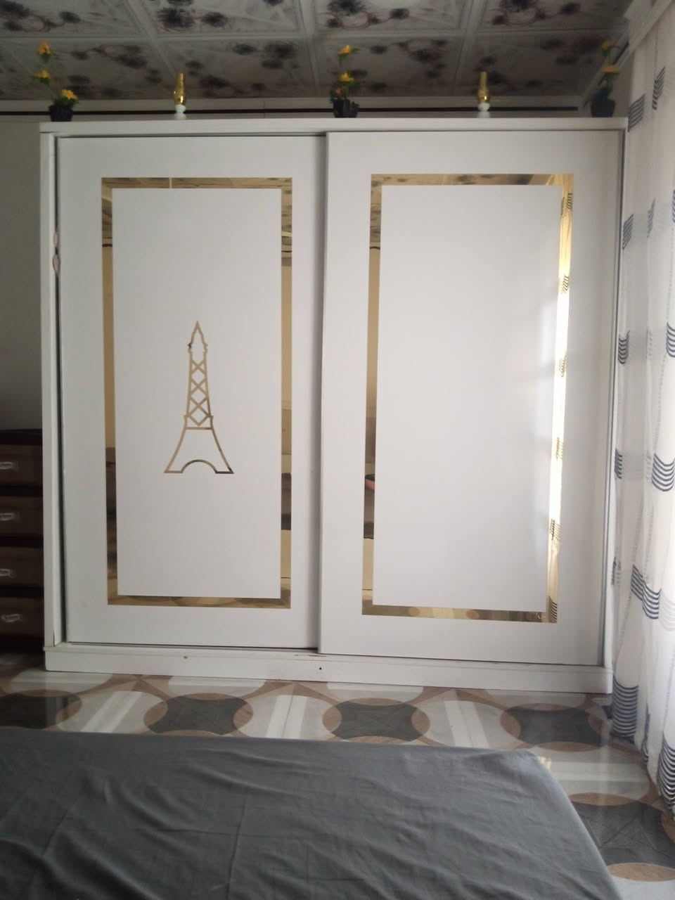 سلام عليكم غرفه 5قطع نضيفه حيل السعر 225بي مجال ***********
