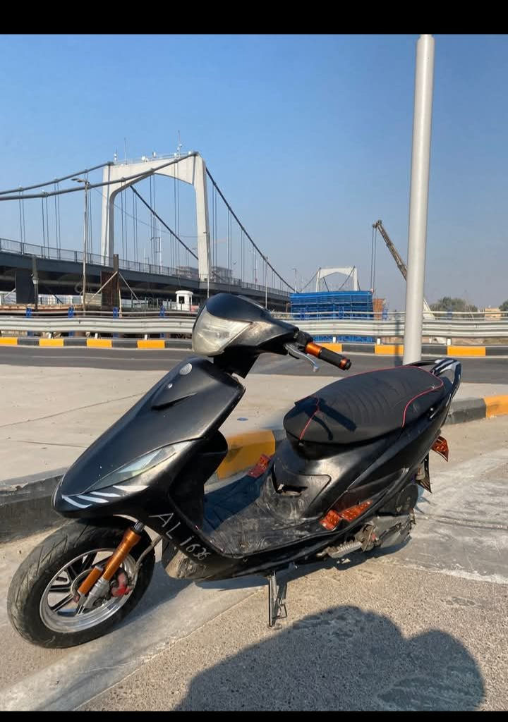 سلام عليكم دراجه ماكس عدله دراجه شلعه ومعدل درجاه 55 كهربائية كامله مكاني بغداد  الدورة ***********سعر 500 وبيه مجال
