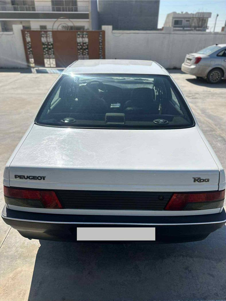 سلام علیکوم ئەم سیارەیە بۆ فرۆشتن مۆدێل2009سیارەکە مەکینەو گێری بەشەرت بی مەسروف تازە تایەکانم گۆڕیوە نوێە تەبرید سارد بەشەرت لەگەڵ سویج سەنەوی تا 2029یە رەقم باریکە بەس هەزەی بەسەر جووە وەکو لێدران بەس ئەوەندی هەیە لە رسمەکە دیارە  سحری34وەرقە تۆزێک مەجال بۆ پیوەندی رەقەم *********** أربيل, العراق
