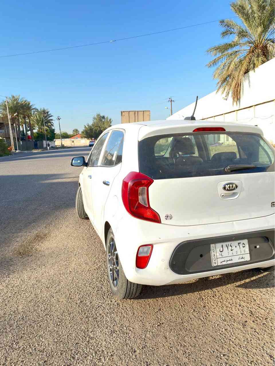 السلام عليكم كيا مورنينك موديل 2018 ماشيه 85 الف كيلو 
السياره بأسم الاهل تحويل ثاني يوم مشروع وطني
مواصفات
بصمه تشغيل
بصمه ابواب
شاشه كبيره
ابل كار بلي
تدفئه بالكشنات
مري شفط
تحكمات ستيرن 
كروز سرعه 
مانع انزلاق
السياره بيها حادث جاملغ السائق وبيها صبغ حزام سونارها عندي السياره مال بيت عمليه وخدميه ومتصرف عليها تخم تاير وويل جديد وباتري جديد مكاني بغداد حي العامل *********** متواجد واتس وفيس
السعر 85 بيها مجال للتفاوض بغداد, العراق
