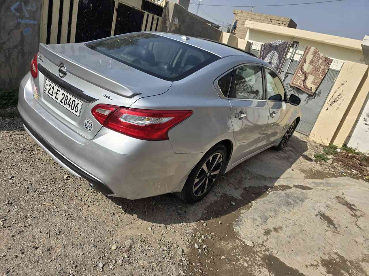 السلام عليكم نيسان التيما 2016 ايس L فول فول موصفات فتحه سقف كشنات جلد تدفه كشنات رداردات فول لل اخير بيهه قطعتين صبغ جامرلغ وبنيد بدون داوخل تشغيل عن بعد صدر امامي خلفي تخم تايرات جديد شرط تحويل او وكاله سنويه هزه وفحص جديد مكان السياره ديالى جلولاء لل بيع او مراوس السعر 125 بيهه مجال ان شاء الله {***********}
