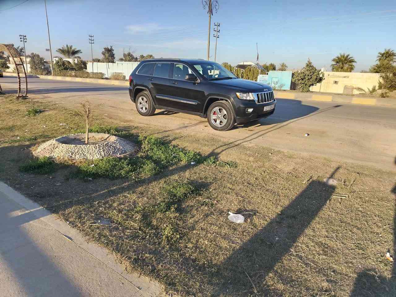 السلام عليكم جيب امريكي  موديل2011 رقم بغداد الدولي تحويل ثاني يوم مكفولة كفالة عامة من الصبغ والتبديل والفتح والشخوط  محرك 3600 غير مفتوح    المواصفات بصمة ابواب وتشغيل كشنات جلد شاشة كاميرا خلفية كشن كهرباء وباقي المواصفات المعروفة السيارة جديدة كلش دينار متصرف عليها للبيع فقط السعر 170 ورقة بيها مجال بسيط حق الجية للاستفسار *********** مكان السيارة بابل
