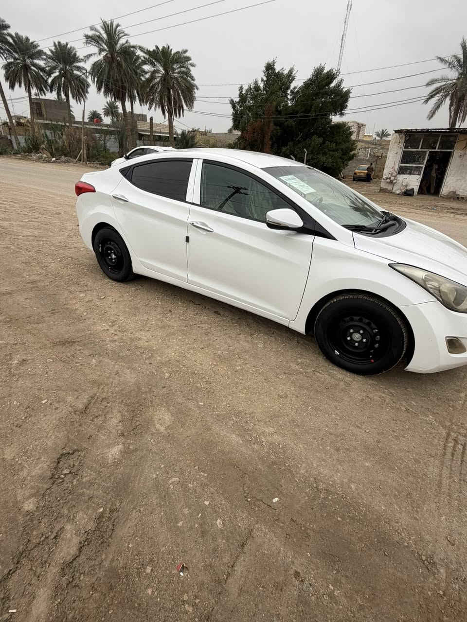 ١٤ خليجي مكينه ١٨٠٠ بسم كردي وكاليه مداور حاضر سياره بي صبخ السعر مناسب. ***********
