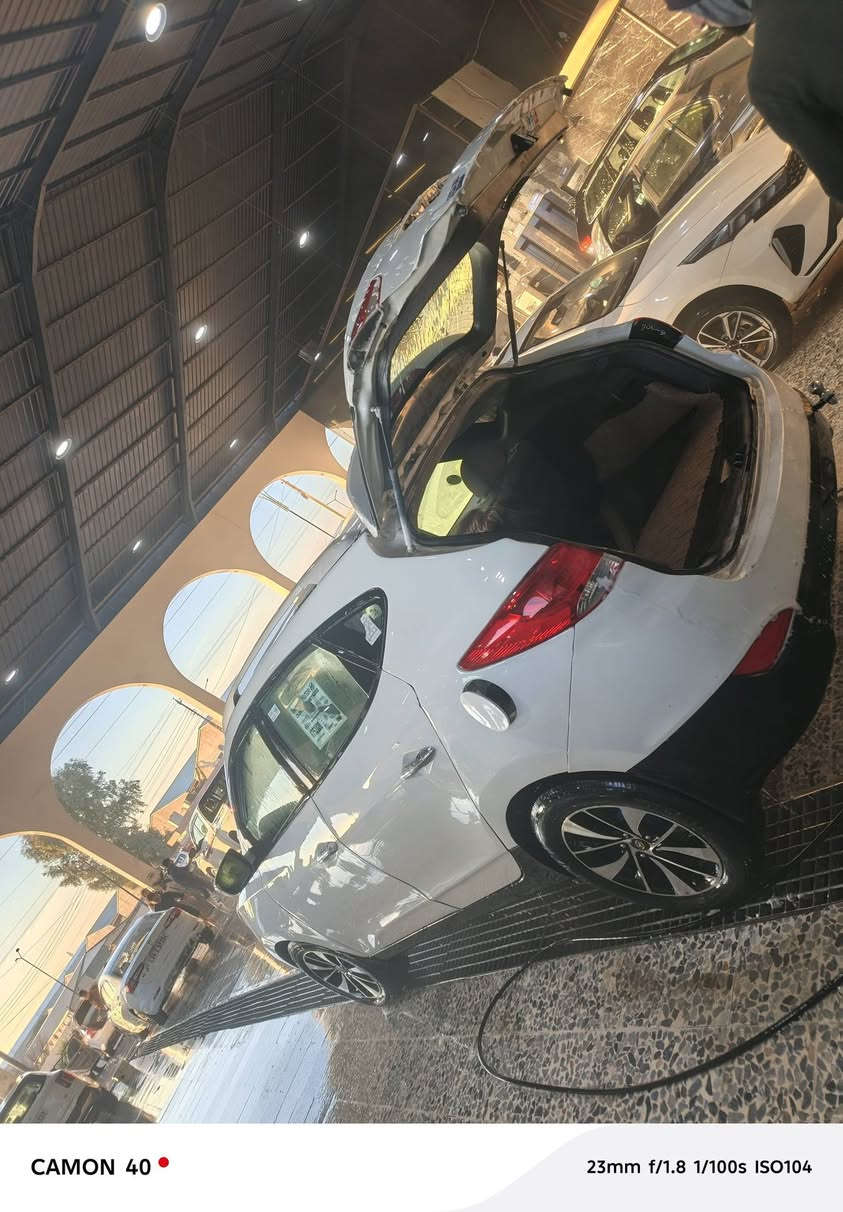 تكسون موديل 2010 محرك 4 صبغ عام داكيه علا صفحه محرك كير جديد طغم تايرات جديد صاحبها الشرعي بل موصل سعر 110بيها مجال هاذه رقمي بيي واتساب ***********
