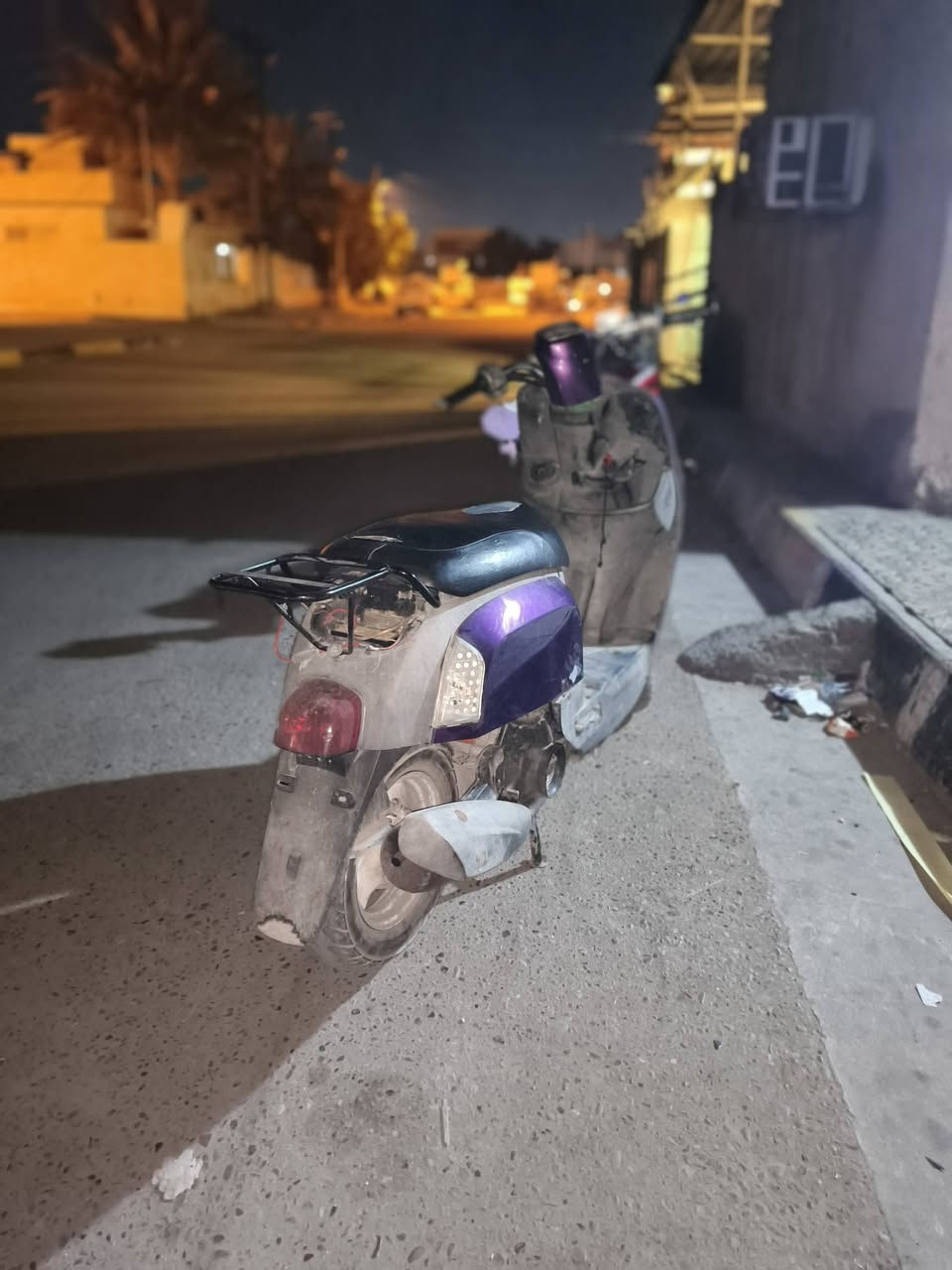 سلام عليكم دراجة ماكس بوليس موديل ٢٠٠٨  الكهرباء كله شغاله سلف هندر ومعدل سعر ٨٠٠بيه مجال  ***********
