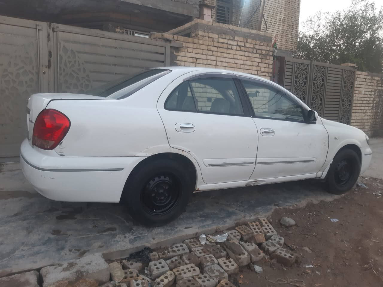 سلام عليكم 
سني مزاد مرور كربلاء 
موديل2007
كيرعادي
مكينه قبل اسود
سياره كامله 
كير
محرك
تبريد
تدفئه
صدرخلفي أمامي
ميكانيك كامله
ولكشر كدامكم
موضح فيديو وصور
اسعر 55
بيها مجال
مكاني دوره 
***********
