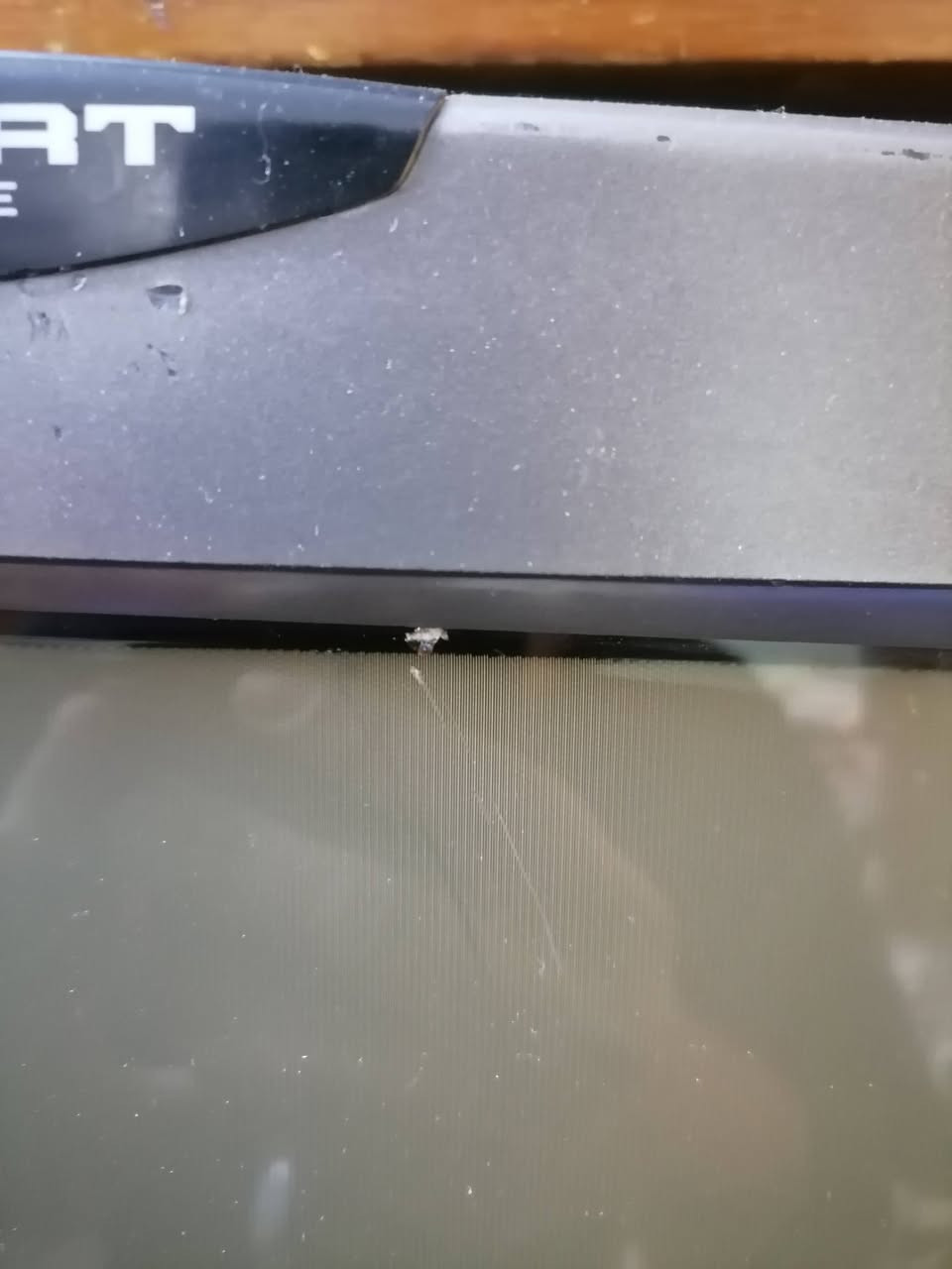 تلفزيون LG حجم 14 السعر 15 ملاحضه بي ضربه صغيره بل شاشه بغداد الامين ماعندي توصيل ***********
