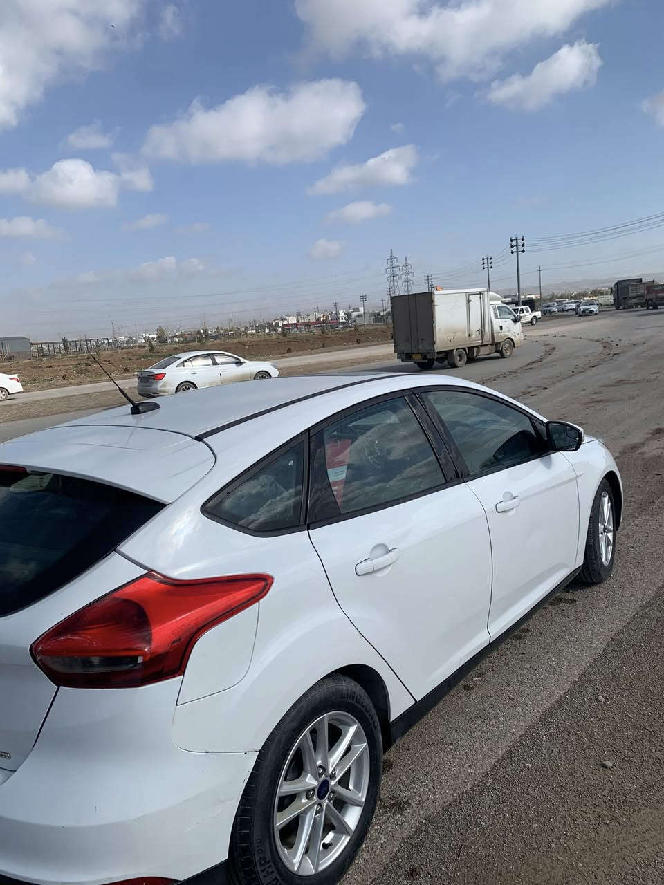 ‎بسم الله الرحمن الرحيم
‎فۆرد فۆکس ە ✅
‎مۆدێل : 2016 
FLEX FUEL مواسفات
‎کامێرە 
‎مەکینە ۲٠ مەرغووب ✅
‎سوکان ڤۆلێۆم و تحديد سرعە 
‎سەیارەکە نمونەی پاکی و جوانیە ی ن بەشەرت یەک پارچەی هه یە 
‎گێر و مەکینە و تەبرید و هەموو گیانی بەشەرەت 
‎هه زاو  سەناوی نێیە
0750 370 74 64
