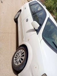 كارينز • ٢٠٠٦ • محرك ٢٠٠٠