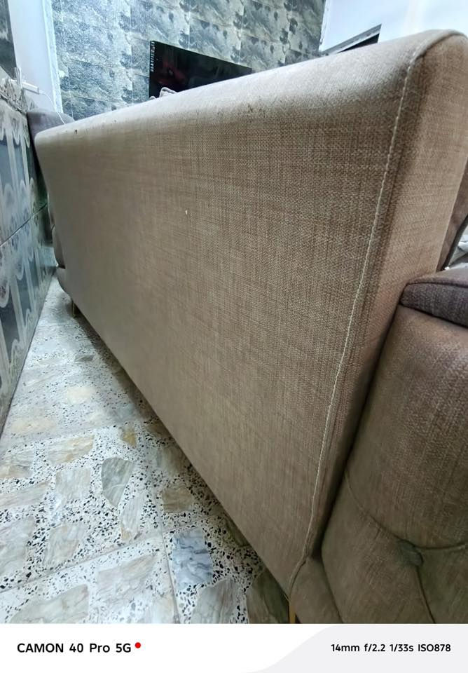 للبيع تخم قنفات تفصل بتصميم تركي حديث، مريح جداً ونظافته ‎%‎90
• العدد: يكفي لـ [عشر مقاعد].
• الحالة: شبه جديد، الاستخدام قليل جداً، أرجل القنفات دمياط مصري (بدون أي عيوب أو كسور).فصلته 1,250,000
 واريده ب 800

• ملاحظة: التخم بحالة الوكالة ضمان عل قماش والارجل مدا الحياة ، جداً نظيف ومناسب للديوان أو صالة الاستقبال.

للتواصل: المراسلة على الخاص أو الاتصال على الرقم (***********)
