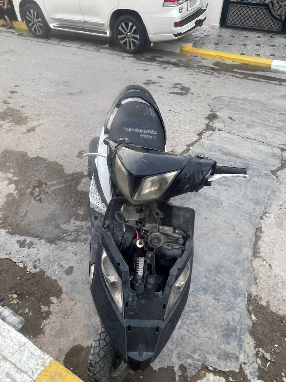 شلونكم شباب دراجه ثلعب أبيع كوم حديد 250 الف بس ولله دراجه طياره بس كابريتر اذا تريد جيب كابريتر وياك وجرب منتهي يمكن طاك سويج بيه ومجطله العنوان البلديات خلف حيدر ابو شربت يم مدرسه تغلب *********** تره ولله ما اعرف بيهن ♥️

