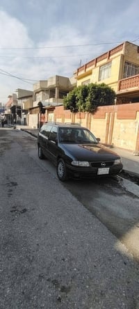 من رخص الادمن سياره استر رقم نينوى الماني موديل 93  حجم 2000 نضافه فول...