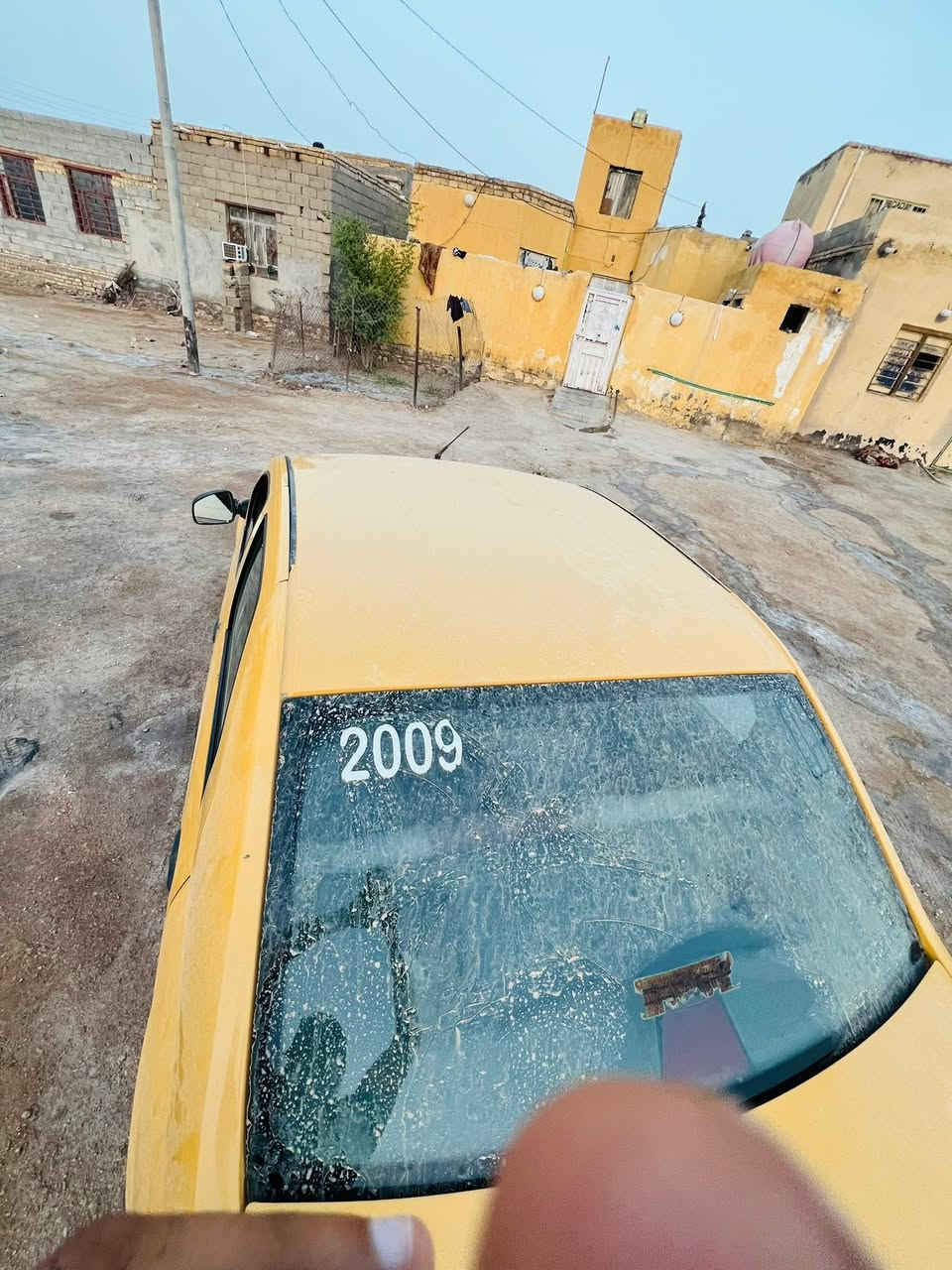 سلام عليكم رينو البيع مكفول بور مديل ٢٠٠٩ بسمي امداورثاني يوم حداديه  جديده تخم تاير لايت زن سياره خير من الله شغل وطلع *********** استفسار
