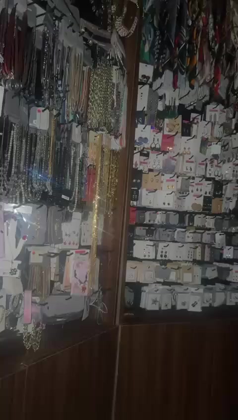 شلعه اكسسوارات نسائي رجالي كامله خير من الله بيها اشكال غراض


**إذا كنت صاحب هذا الإعلان وتريد حذفه لأي سبب، رجاءا أرسل رسالة إلى الدعم الفني**