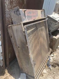 راديتر مع كولر  مستعمله ٢٠٠ الف ما سكانيه اكبر حجم