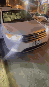 السلام عليكم
للبيع تويوتا هايلندر2012
رقم مميز انكليزي جديد 
سياره مكفوله من الصبغ والضربه 
فقط سياره وارد امريكي موضح بل فديو 
مكان السياره بغداد
السعر 195$
***********
