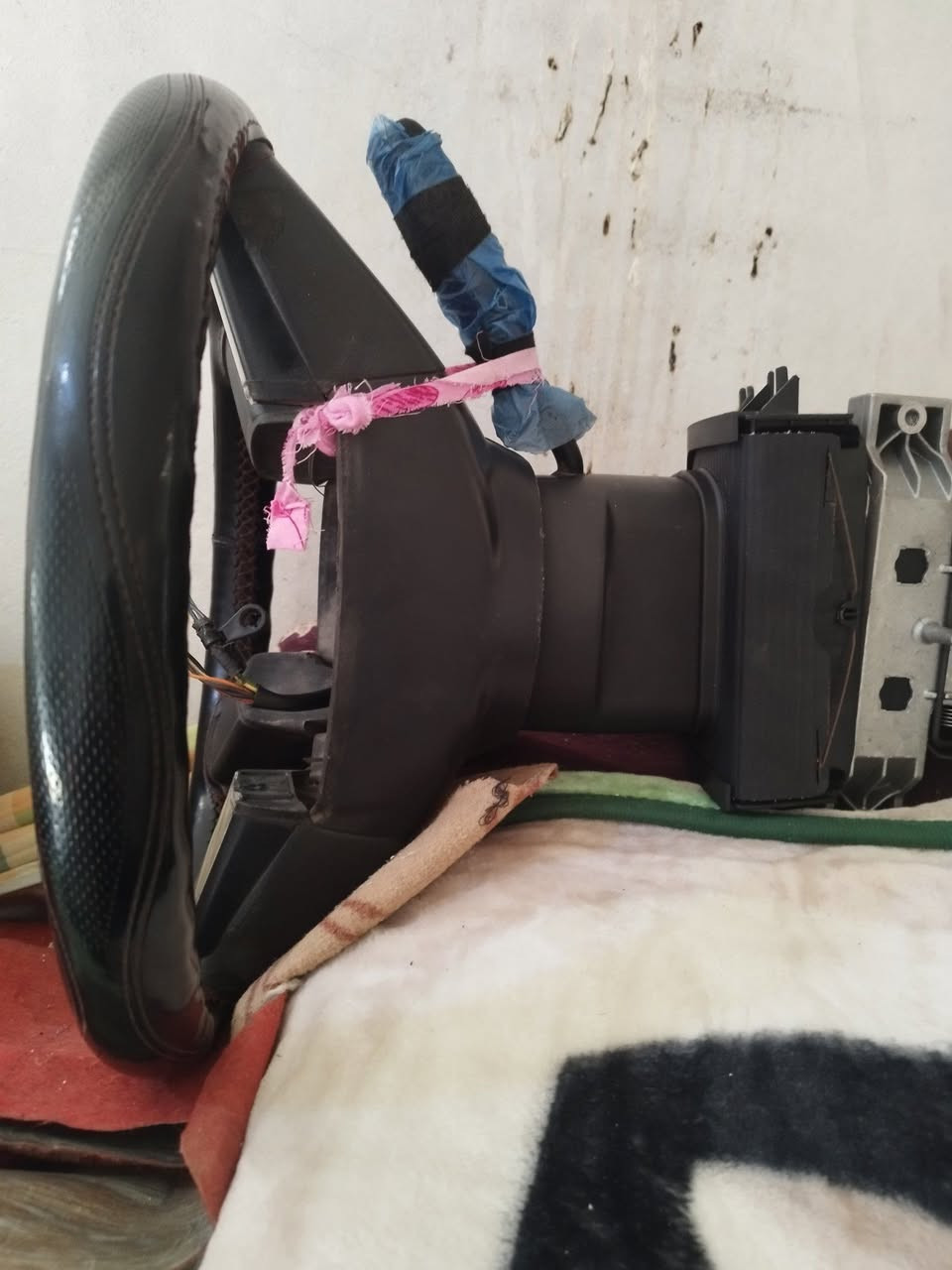 ستيرن جارجر 10 كامل مع يدت الاشاره شرط السعر 75 
المكان الديوانيه
رقم ***********
