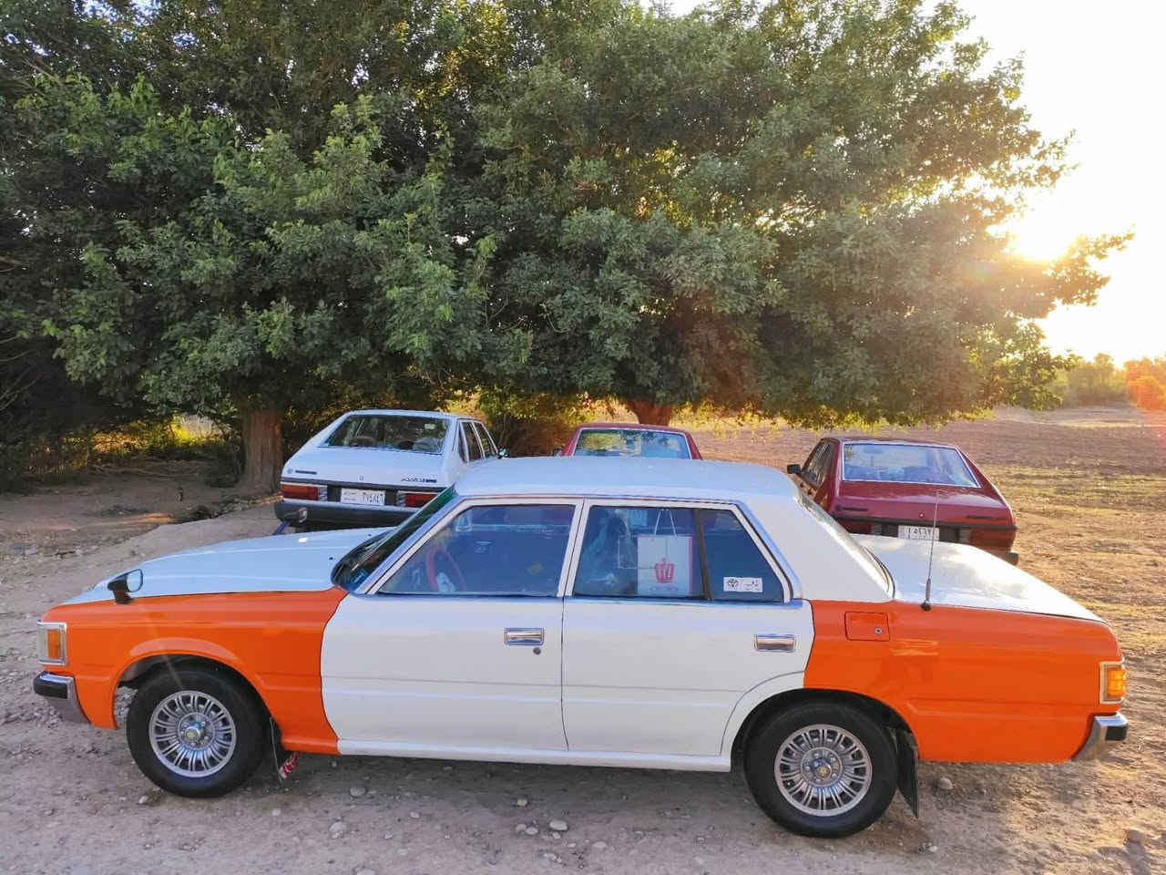 كراون موديل ١٩٨٢ للبيع فقط ورقه مال بانزين عنده سياره معمره جديد كلشي بشرط وكاله و سنوي مابي مشكله گير ومحرك بشرط لا صرف ولا بخار  ***********هاي رقم صاحب سياره سعرها ٣٥ وبي مجال مكان سياره كركوك Singapore
