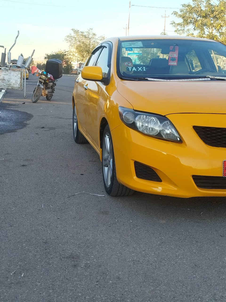 سلام عليكم هاوريان تكسي كورلا2010 
گير و مةكينةي بةشةرت 
سةنةوى و رةقةم و هةزة تازةية و ژينگةو ريگاو بانى گشتى دراوه بةناو خومانةوةية پيشى ليدرانيكى هةية چوار پةنجه سةر شانسي لاي سايةقى گردوه بونيتي گوراوه ئةو دواي بةشةرت سعري112ومجاليكى كةم شوين كركوك رةقةم تةلةفون ***********موشتةري تةلةفون بكة جواب نامه نادةمةوة كركوك, العراق
