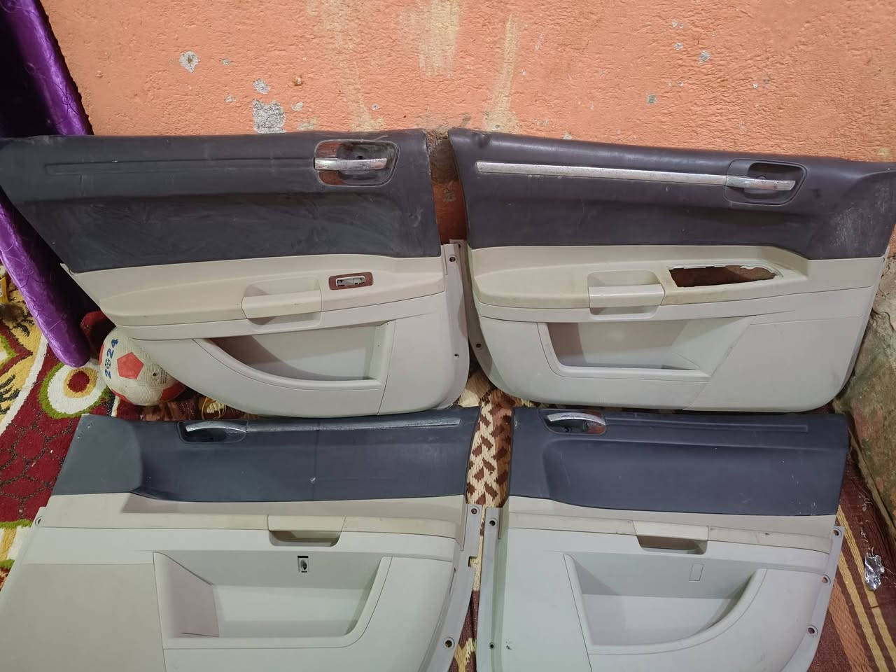 للبيع بطاين أوباما 2010 نضاف وحلوات قيم بليرضي الله مكان ميسان العمارة رقم الهاتف ***********
