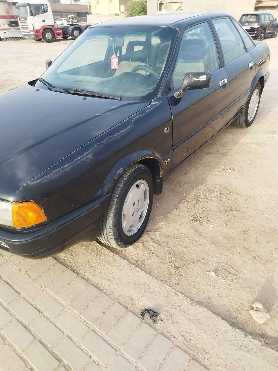 سلام عليكم أودي موديل 1993رقم بغداد دولي بسمي سنويا ل2029محرك بلادي مكفول كير اوتماتيك مكفول صدر نص عمر سياره بلاديه السعر 30وبيها مجال مكان السيارة واسط قضاء الصويره (ملاحظة داخل سياره حلو حيل) رقم الهاتف ***********
